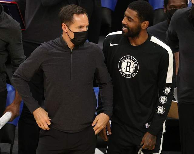 在首节比赛 在首节比赛