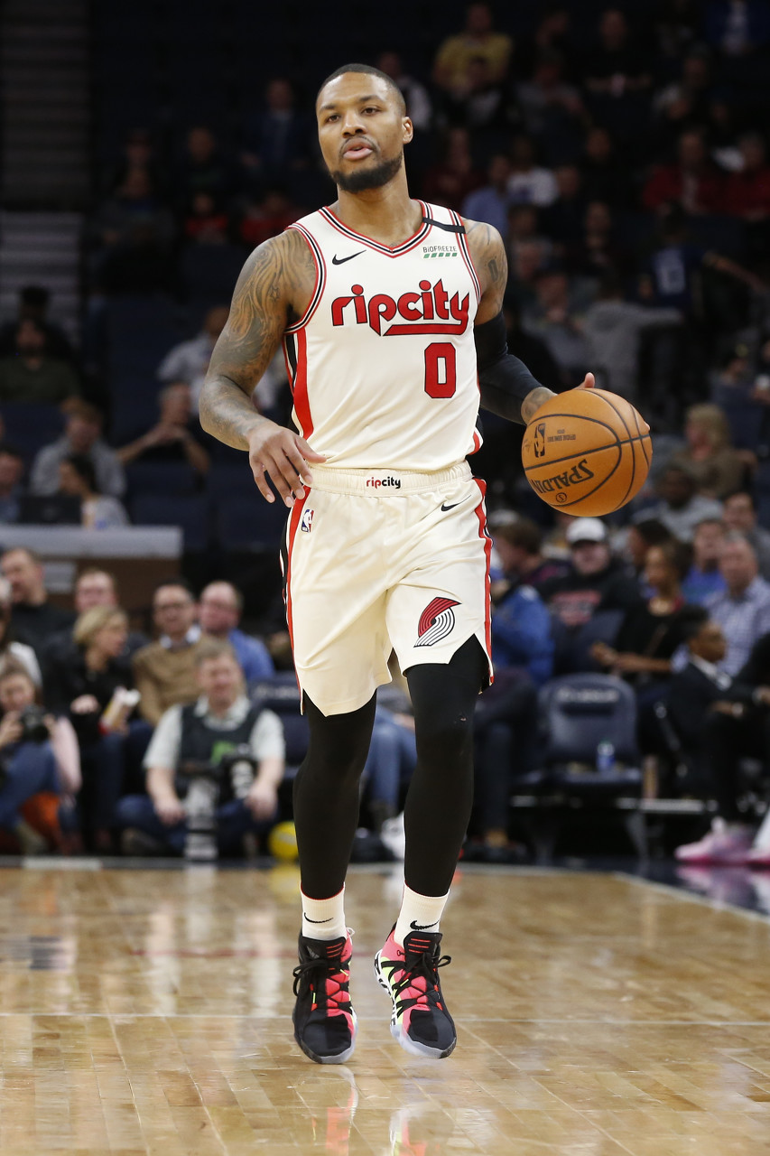 捉襟见肘的 捉襟见肘的