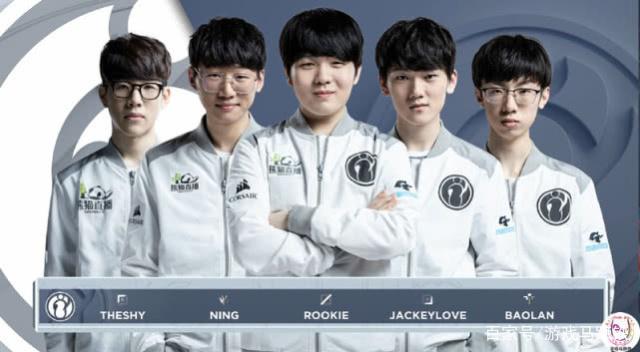 制了莱万多 制了莱万多